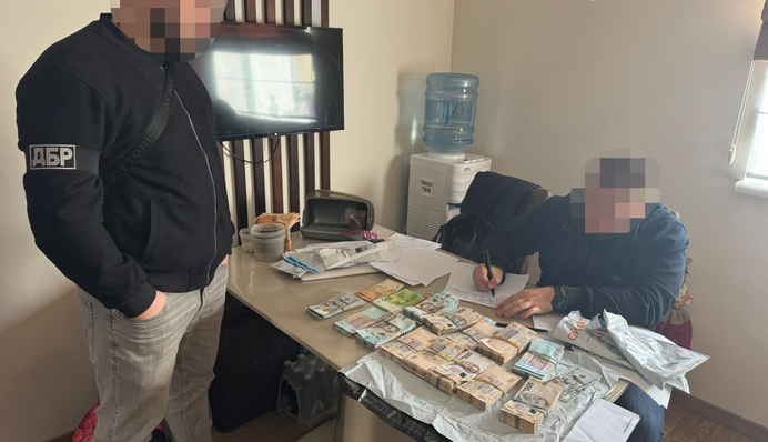 Чиновник воинской части в Николаевской области разворовал сотни тонн горючего для ВСУ — ГБР