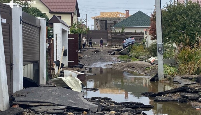 Непогода в Одессе унесла жизнь сотрудницы «Укрзализныци»