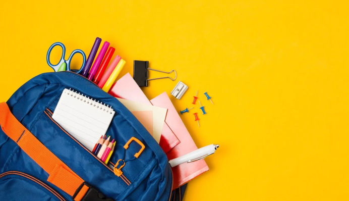 Украинские дети могут получить бесплатно книги с «Пакунком школьника». Как это работает