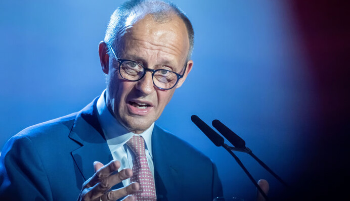 Канцлер Німеччини Мерц різко розкритикував Орбана на саміті ЄС у Копенгагені