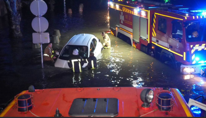 Непогода в Одессе: спасатели нашли тело десятого погибшего человека