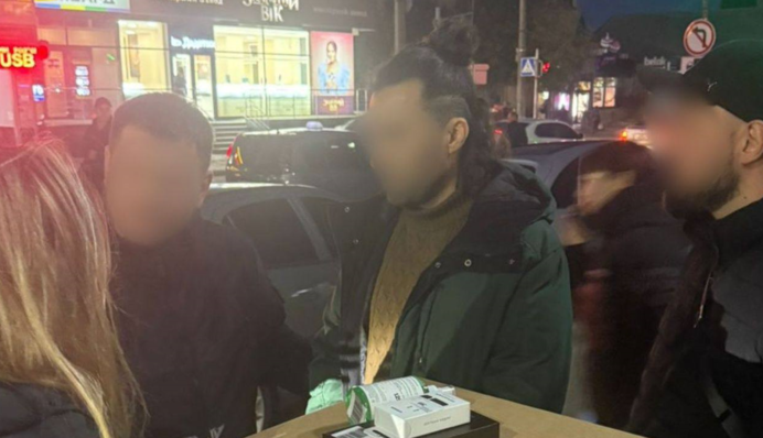 Поліція затримала водія Mercedes, який побив велосипедиста: готують ще одну підозру