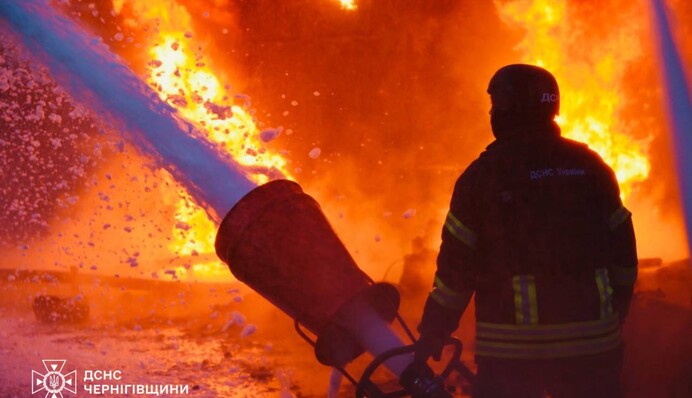 Российские войска повредили сразу несколько объектов энергетики в Черниговской области