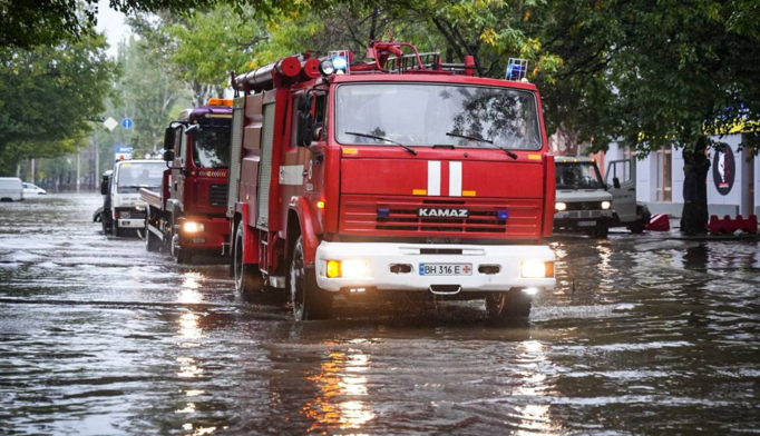 Гибель 10 человек из-за непогоды в Одессе: правоохранители возбудили уголовное дело