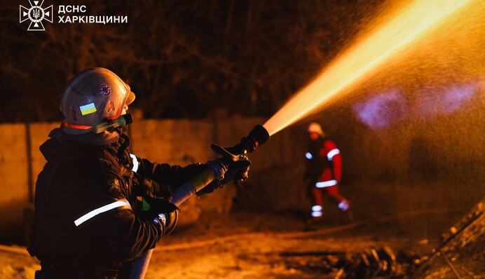 У Харкові пошкоджено приватні будинки внаслідок атаки дронів – є постраждалі