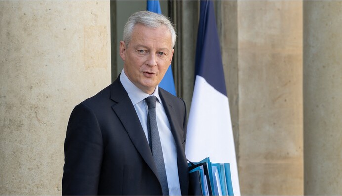 У Франції подав у відставку міністр оборони