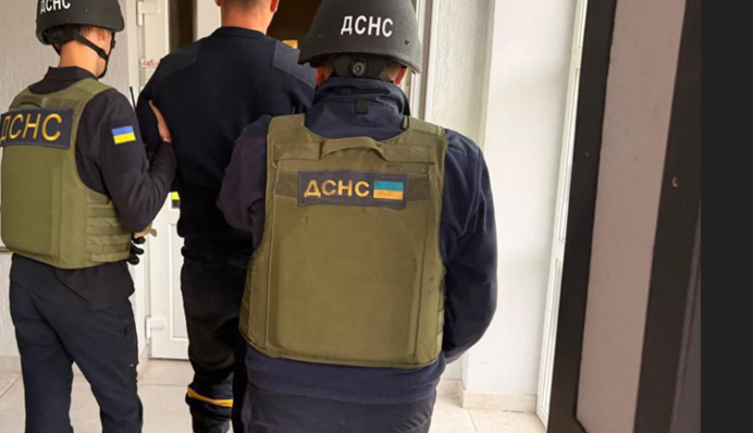 Россияне ударили из артиллерии по подразделению ГСЧС на Днепропетровщине: пострадал спасатель