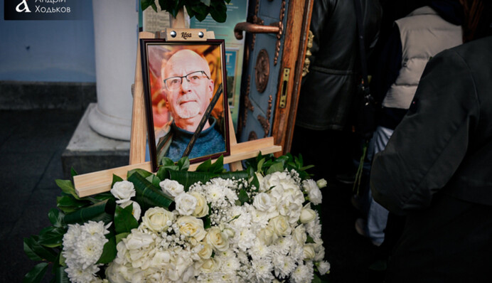 У Свято-Михайлівському монастирі відбулося прощання з журналістом Олексою Шалайським - фоторепортаж