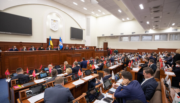Після операції НАБУ «Чисте місто» депутат Київради повернувся до керівництва земельною комісією