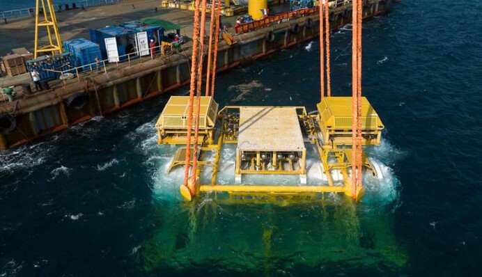 У Китаї офіційно запрацював перший у світі підводний дата-центр