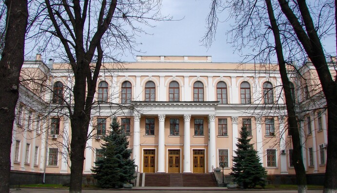 Кабмін запровадив фінансову підтримку провідних українських наукових видань