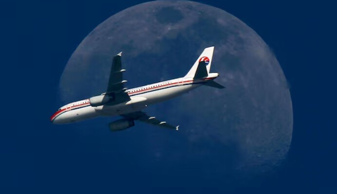 Трамп готовит запрет китайским авиакомпаниям летать в США над Россией — Reuters