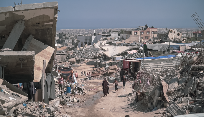 Тисячі палестинців повертаються до Гази після припинення вогню між Ізраїлем та ХАМАС