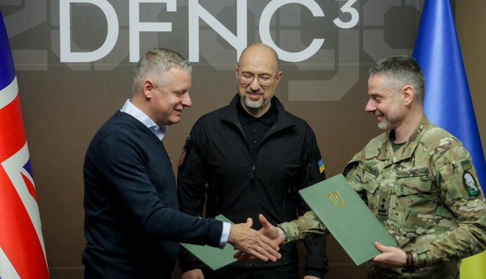 Україна і Британія створять групу, яка координуватиме спільні проєкти у сфері технологій для поля бою