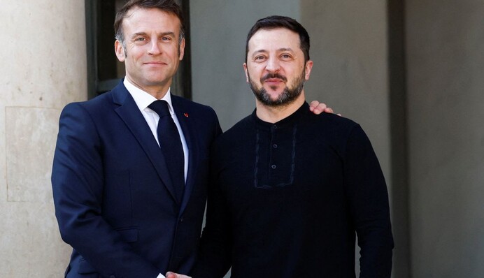 Зеленский обсудил с Макроном ПВО и давление на Россию