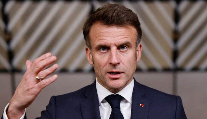 Макрон продолжит исполнять обязанности президента, чтобы обеспечить стабильность в стране