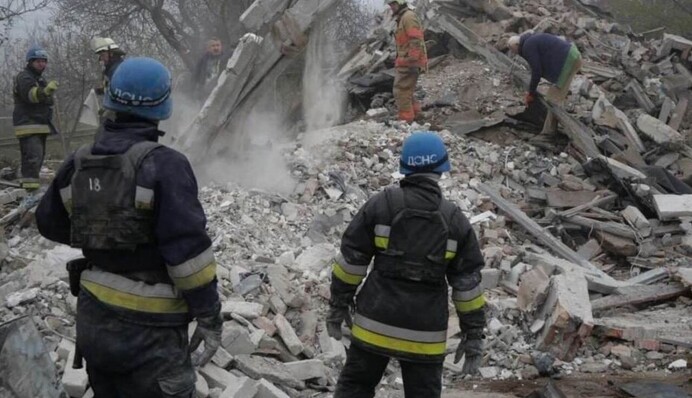 В Запорожье российский дрон атаковал автомобиль - погиб водитель, трое раненых