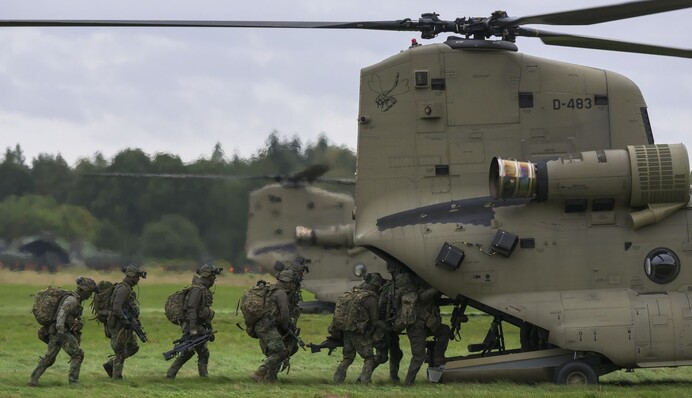 Нідерландські військові зафіксували підозрілі дрони під час навчань у Польщі