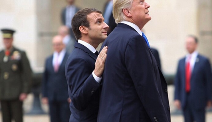 Трамп пожартував із Макрона через його відсутність на сцені під час конференції