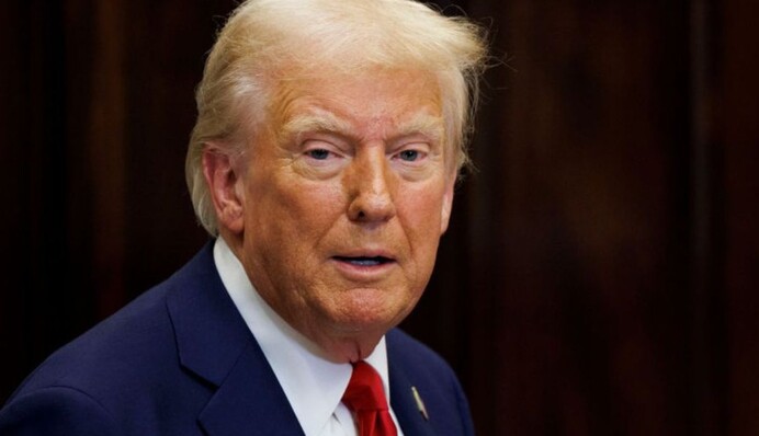 Трамп закликав Путіна припинити вбивати українців та росіян