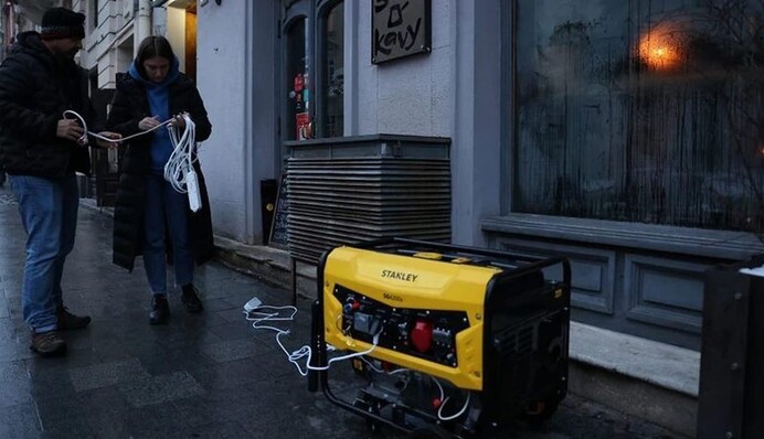 Ціни на зарядні станції піднялися на 40%: економіст пояснив, чому зріс попит