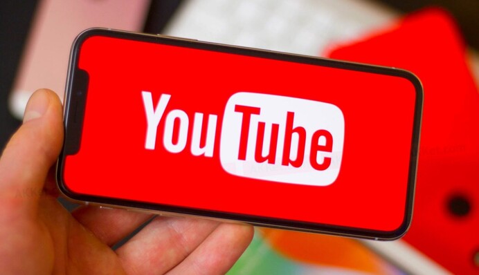 YouTube заблокував канали двох підсанкційних блогерів: деталі