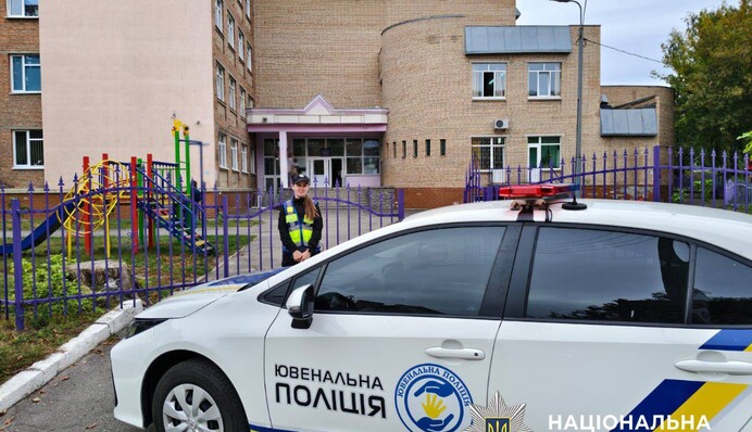 На Київщині керівника ГО затримали за вимагання $31 тисячі хабаря в командира військової частини