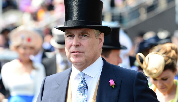 Принц Ендрю відмовився від титулу герцога Йоркського після скандалів з Епштейном