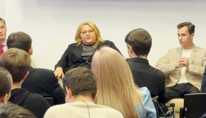 Румынская депутат пригрозила 