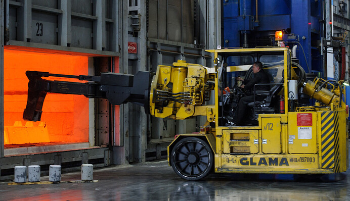 Производитель титана в РФ вводит 4-дневную рабочую неделю из-за проблем в отрасли