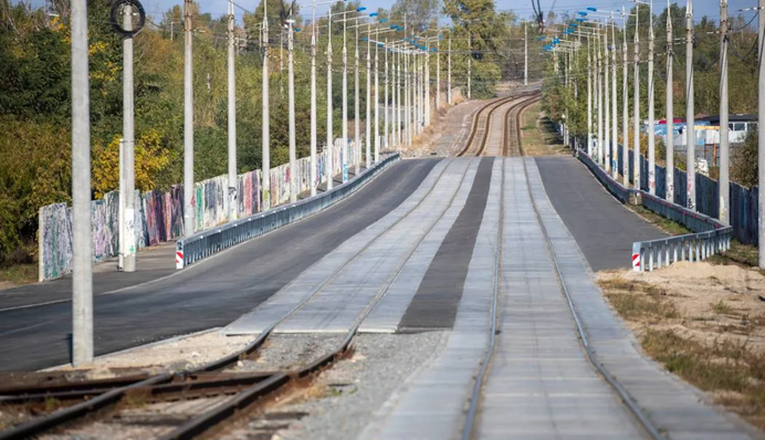 В Киеве во время тревоги запретили движение по Подольскому мосту на левый берег