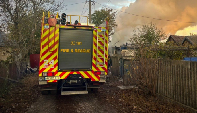 Росія атакувала Харків КАБами – пошкоджені будинки, є постраждалі