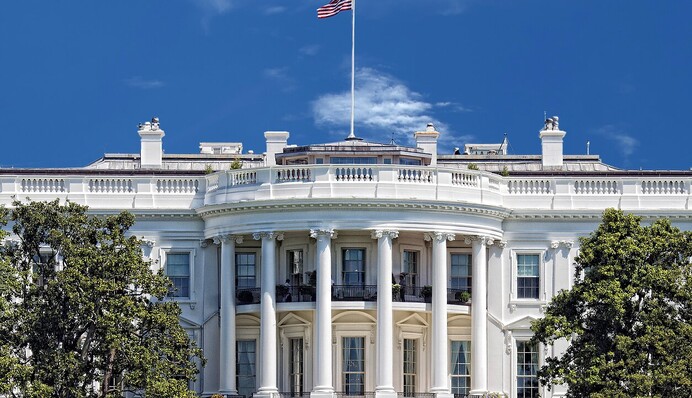 На території Білого дому розпочали будівництво бальної зали