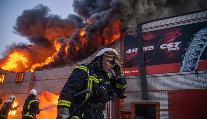 Россияне в очередной раз атаковали Киев: последствия фиксируются по меньшей мере в пяти районах