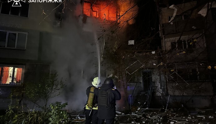 Россияне нанесли массированный удар по Запорожью: в ГСЧС рассказали о последствиях атаки