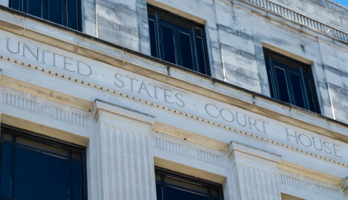 Прокурори США: колишній керівник оборонного підрядника продав Росії комерційні таємниці