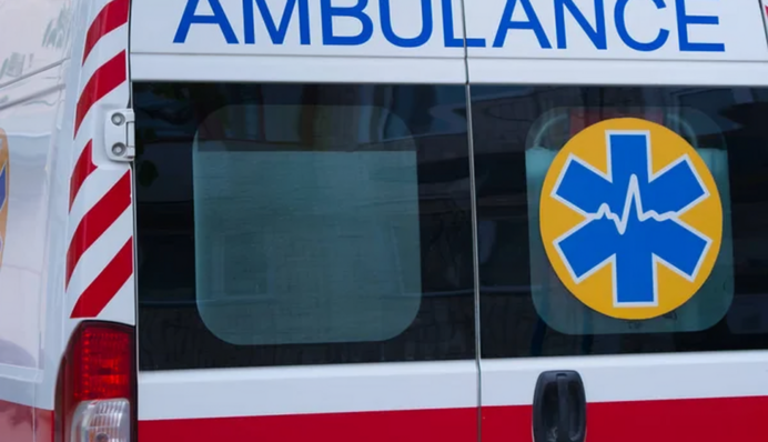 Россия атаковала дронами Херсон: «Шахед» попал в многоэтажку, есть раненые