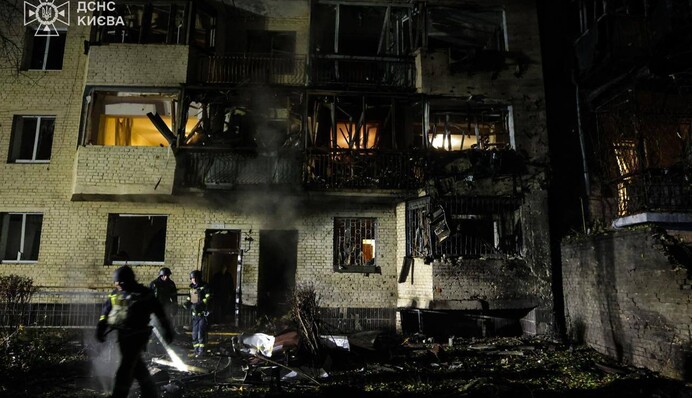 Ракетная атака на Киев: в результате ударов баллистики пострадали по меньшей мере 8 человек