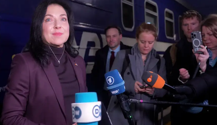 Министерство экономики Германии скрывалось в укрытии во время обстрелов Киева 25 октября