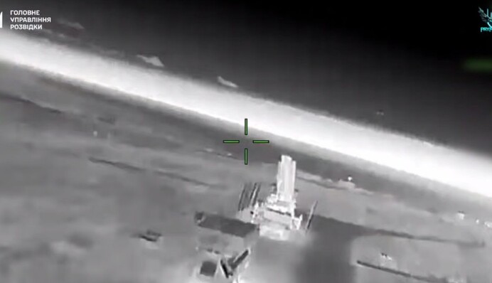 Розвідка атакувала три радіолокаційні станції та десантний катер РФ у Криму