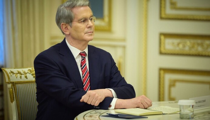 Министр финансов США назвал переговоры с Китаем 