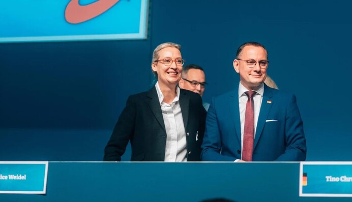 Депутатів від партії 