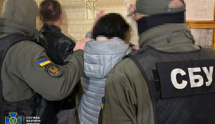 Готовили теракты в Днепропетровской области: СБУ задержала дезертира и его сообщницу