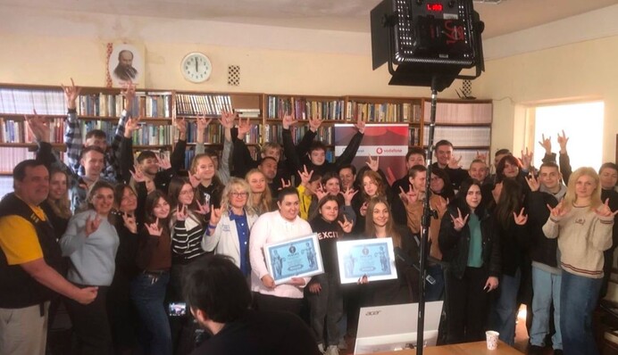 Самый массовый диктант с жестовым языком установил рекорд в Украине