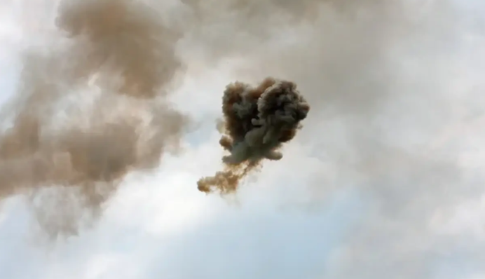 Росіяни вдарили по об'єкту критичної інфраструктури в Чернігові