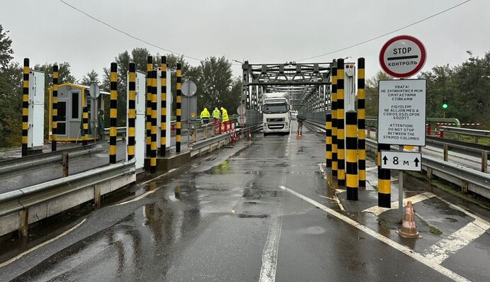 На українсько-угорському кордоні запрацювала  система збору біометричних даних