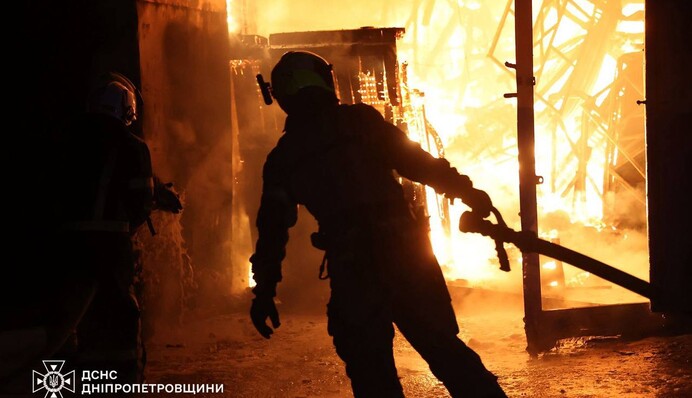 Росіяни атакували Дніпропетровщину – пошкоджено інфраструктуру та приватні оселі
