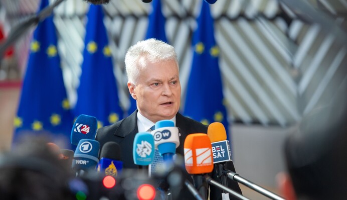 Президент Литвы об инцидентах с метеошарами: Мы ответим всеми возможными способами