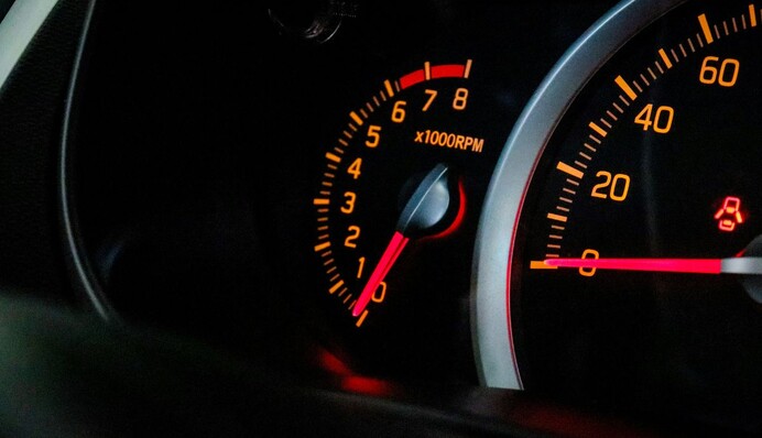 У Києві та Дніпрі обмежили швидкість на дорогах — перелік ділянок