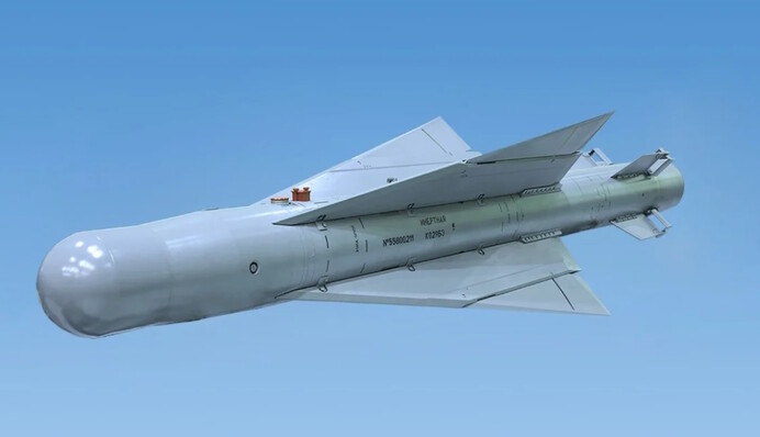 Росіяни з початку року впустили 128 авіабомб на регіони РФ та ТОТ